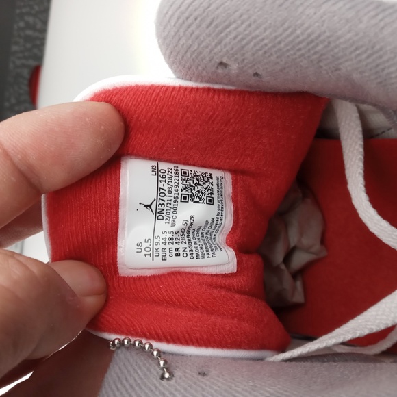 Air Jordan 3 Retro "Fire Red" - Picture 6 of 6